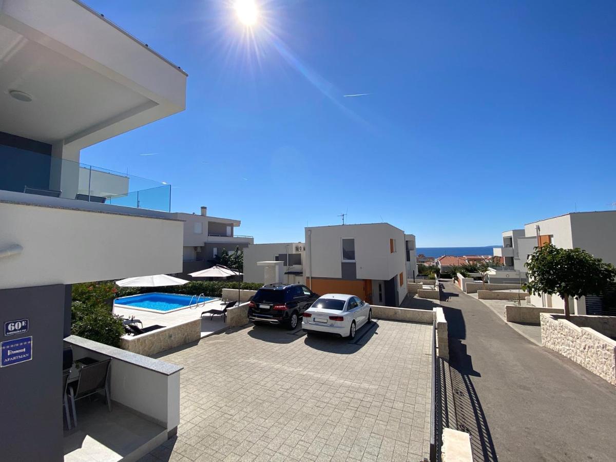Fantasy Pool Villa Новаля Екстериор снимка
